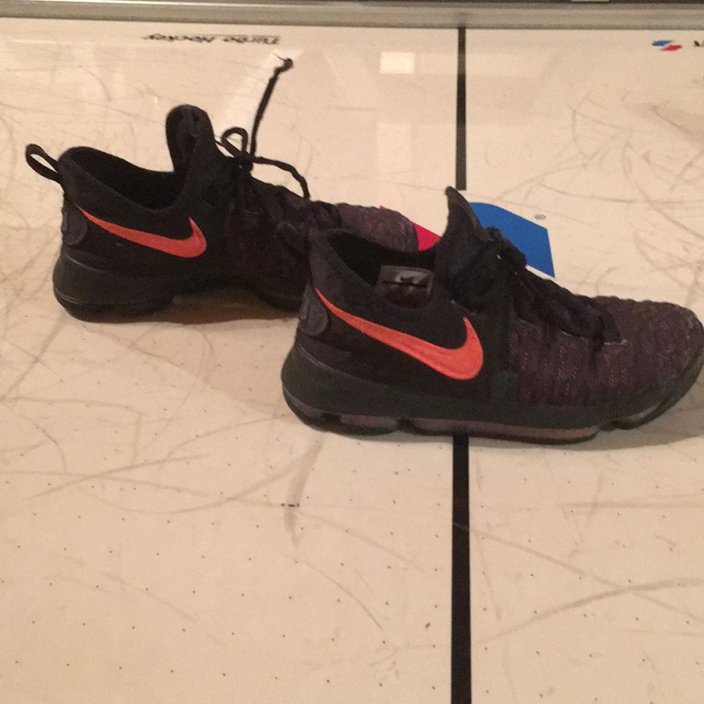 KD Kevin Durant 9 Aunt Pearl basketball shoes 6Y